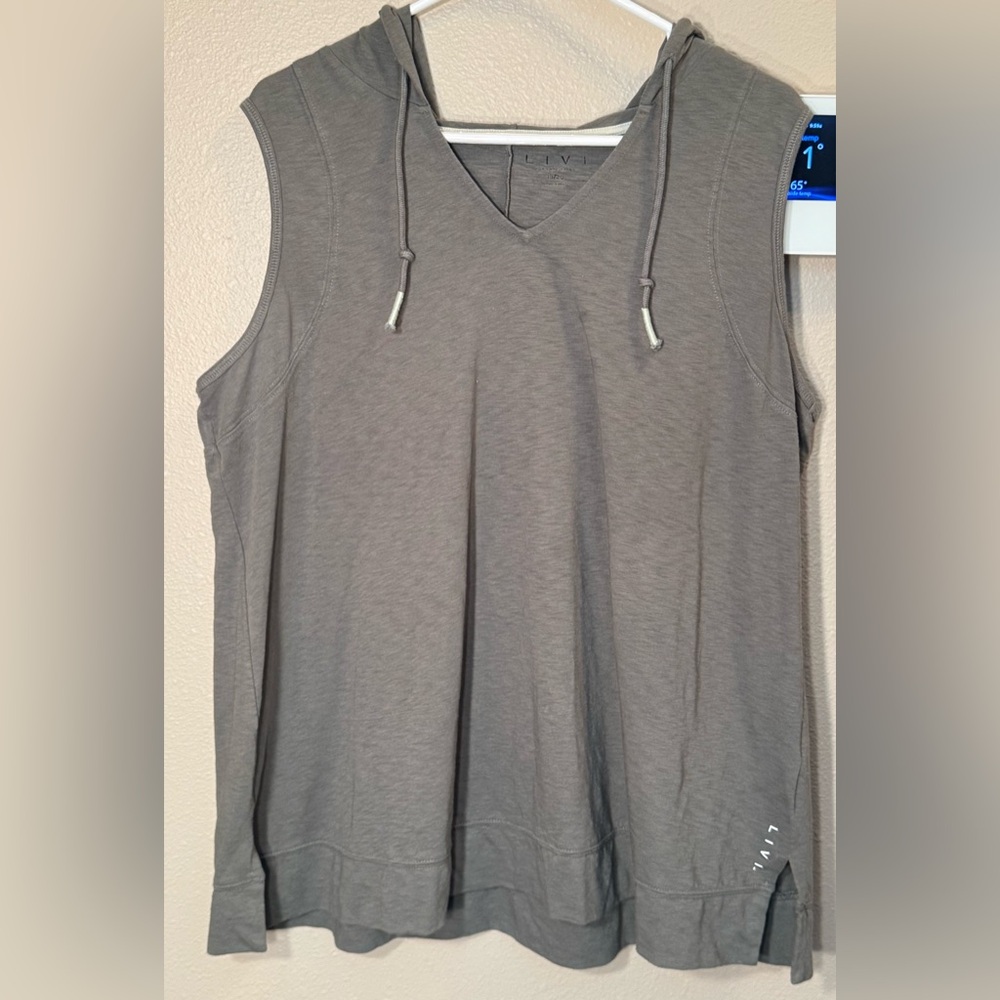 ☀️☀️☀️Livi Active Sleeveless Hooded V-Neck Tank Top